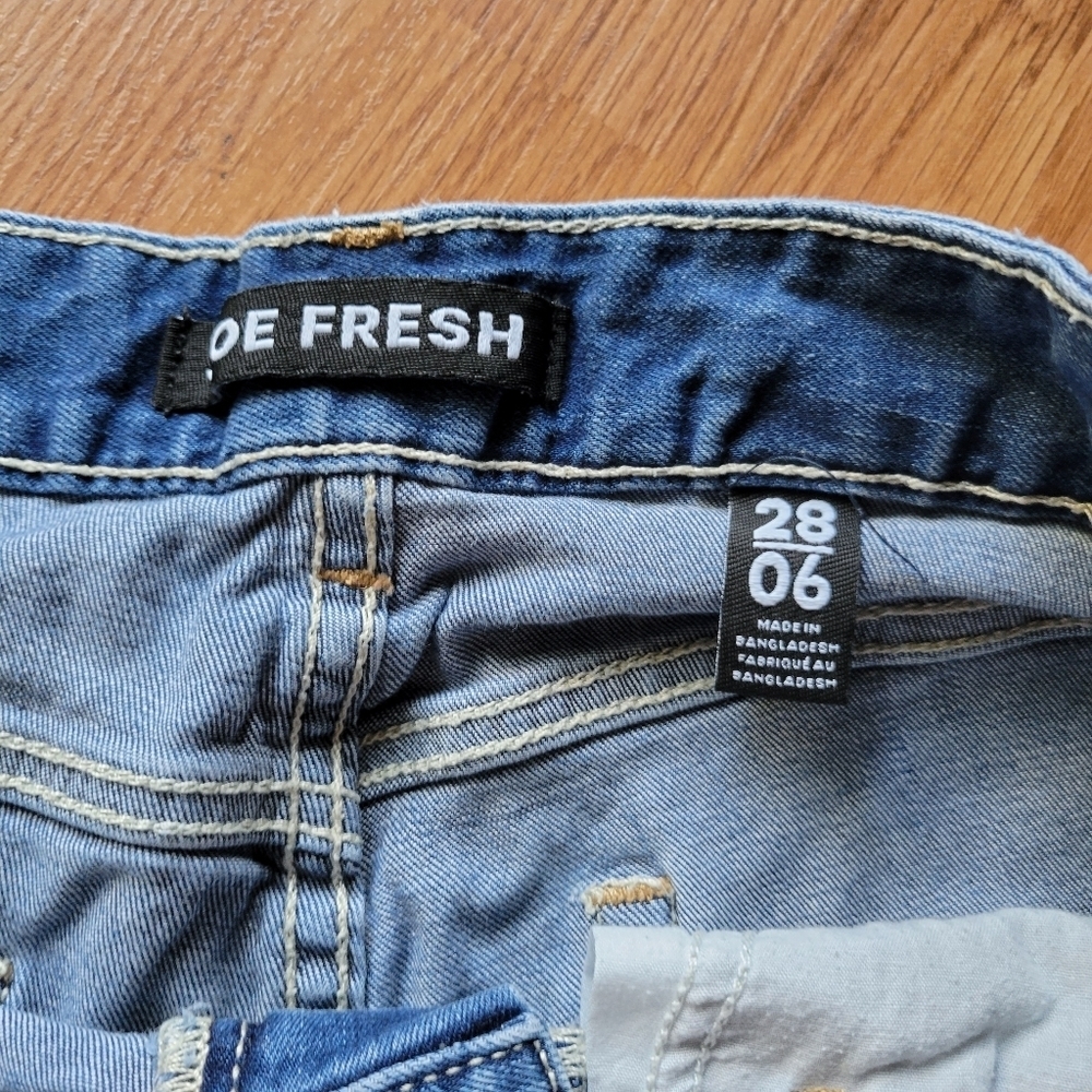 Joe Fresh Jean Shorts 6/28 - Picture 2 of 3